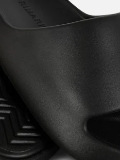 Bezszwowe klapki basenowe