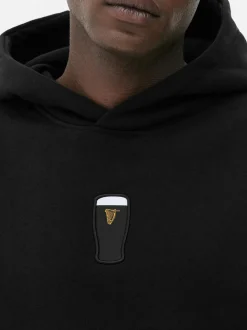 Bluza z kapturem i motywem Guinnessa