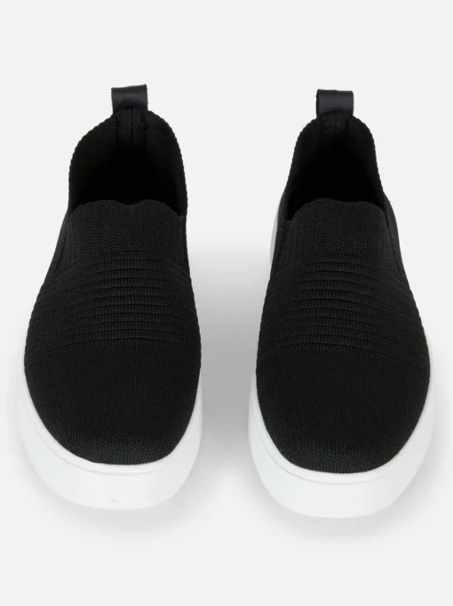 Buty sportowe z dzianinową prążkowaną cholewką