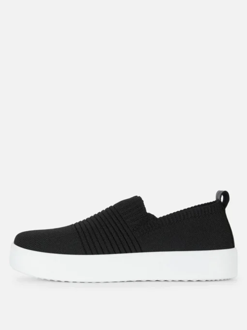 Buty sportowe z dzianinową prążkowaną cholewką