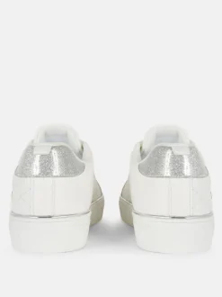 Buty sportowe z motywem Disneya i zdobieniami