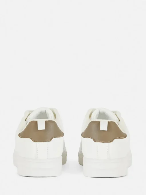 Buty sportowe z niską cholewką