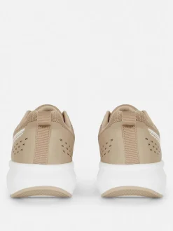 Buty sportowe z siateczką i niską cholewką