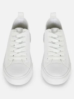 Buty sportowe ze sztucznej skóry z niską cholewką