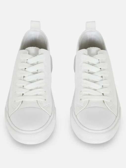 Buty sportowe ze sztucznej skóry z niską cholewką