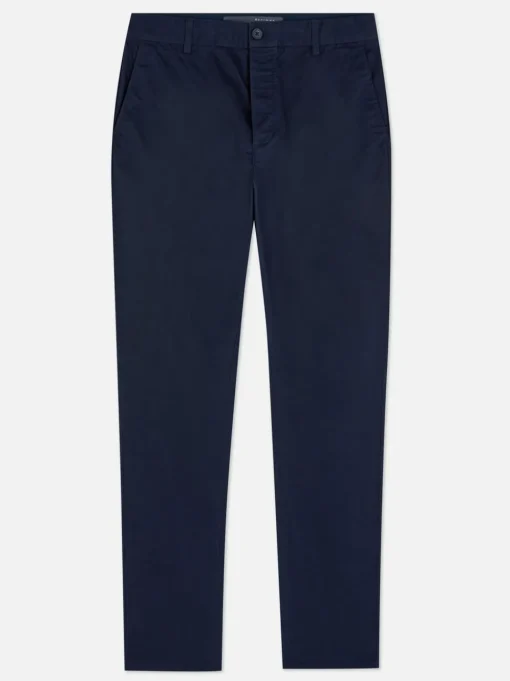 Elastyczne chinosy o kroju slim fit