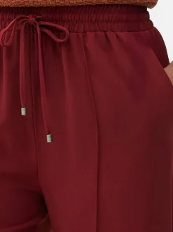 Eleganckie spodnie dresowe ze sznurkiem