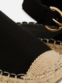 Espadryle z paskiem z tyłu Paula Echevarría