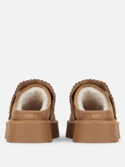 Kapcie typu chodaki z podszewką