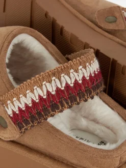 Kapcie typu chodaki z podszewką