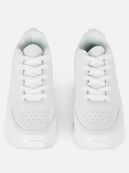 Klasyczne buty sportowe