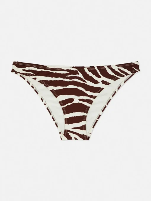 Klasyczny dół od bikini