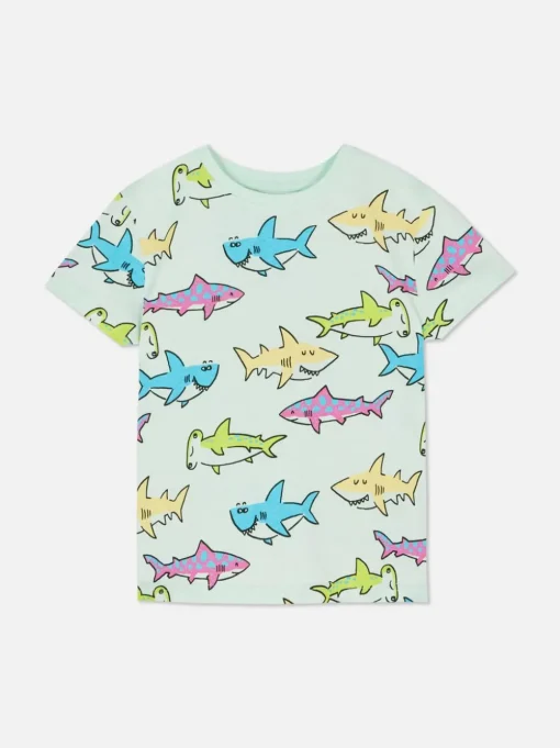 Kolorowy T-shirt z krótkim rękawem i motywem rekina