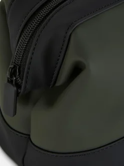 Kosmetyczka zapinana na zamek