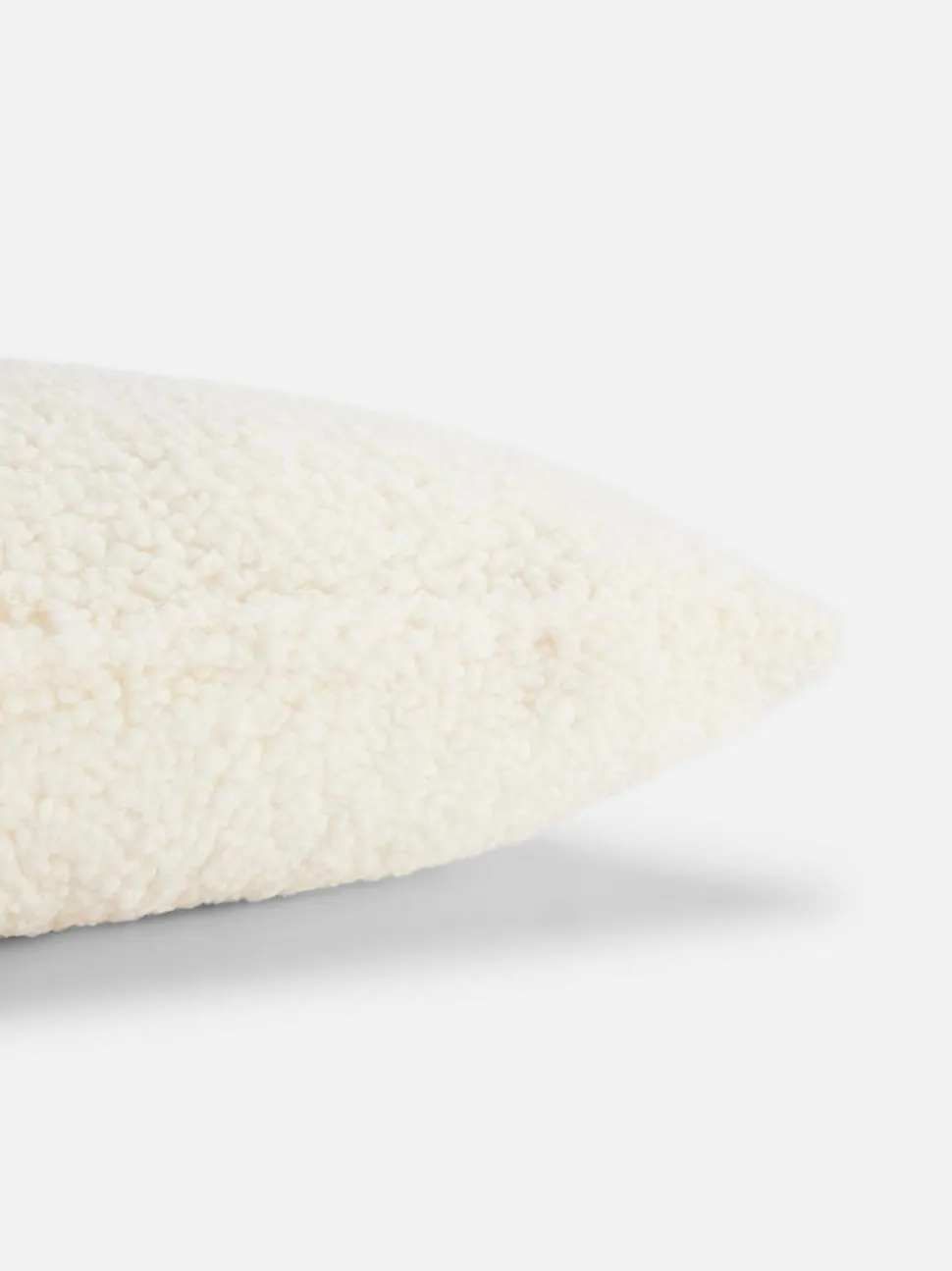 Kwadratowa poduszka z tkaniny pętelkowej