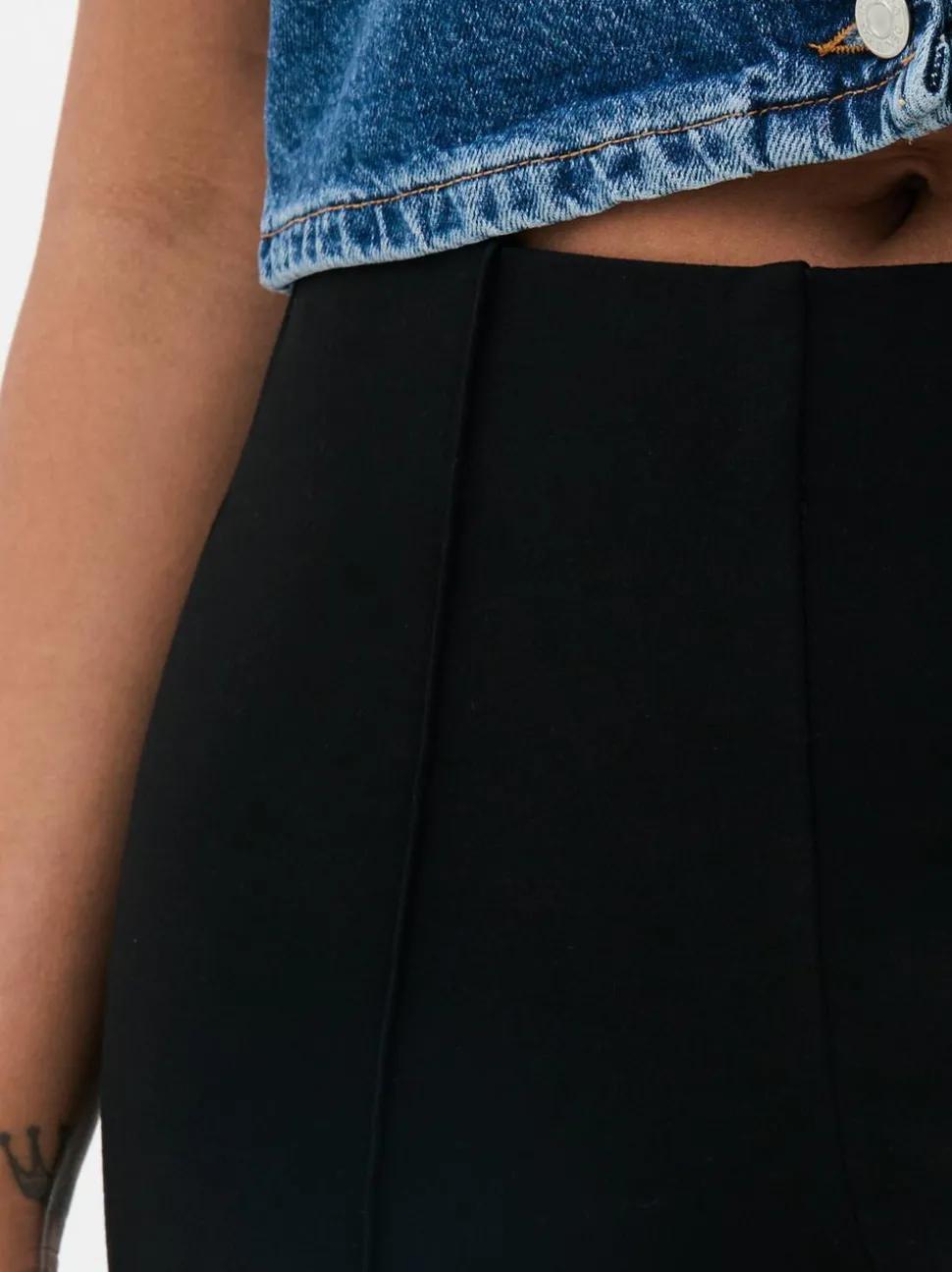 Legginsy z materiału ponte ze średnim stanem