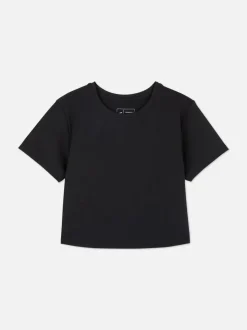 Miękki T-shirt o skróconym kroju