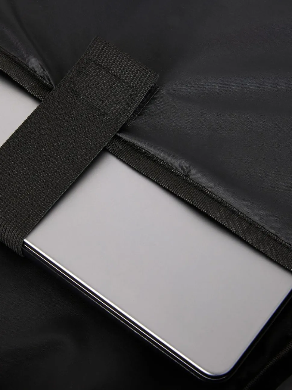 Ogumowany plecak z zamkiem błyskawicznym