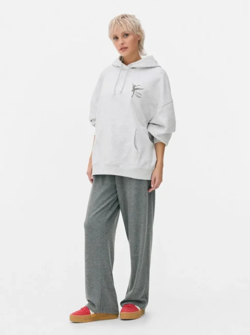 Oversize'owa bluza z kapturem i nadrukiem