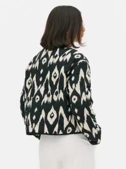 Pikowana kurtka z zapięciem na guziki