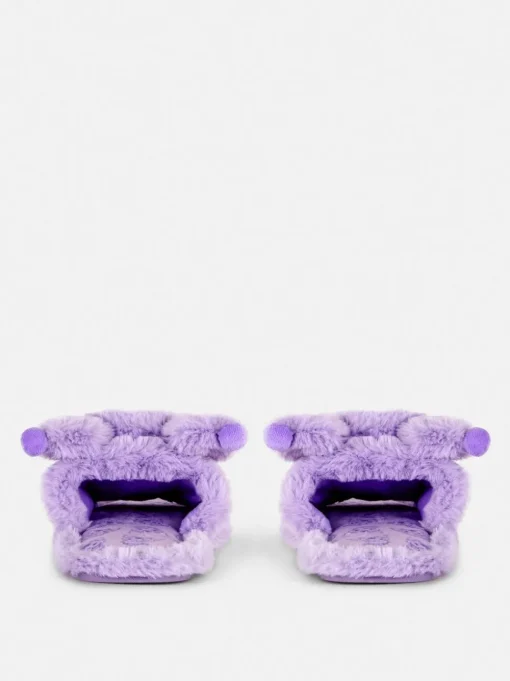 Pluszowe kapcie z futerkiem i Kuromi z Hello Kitty