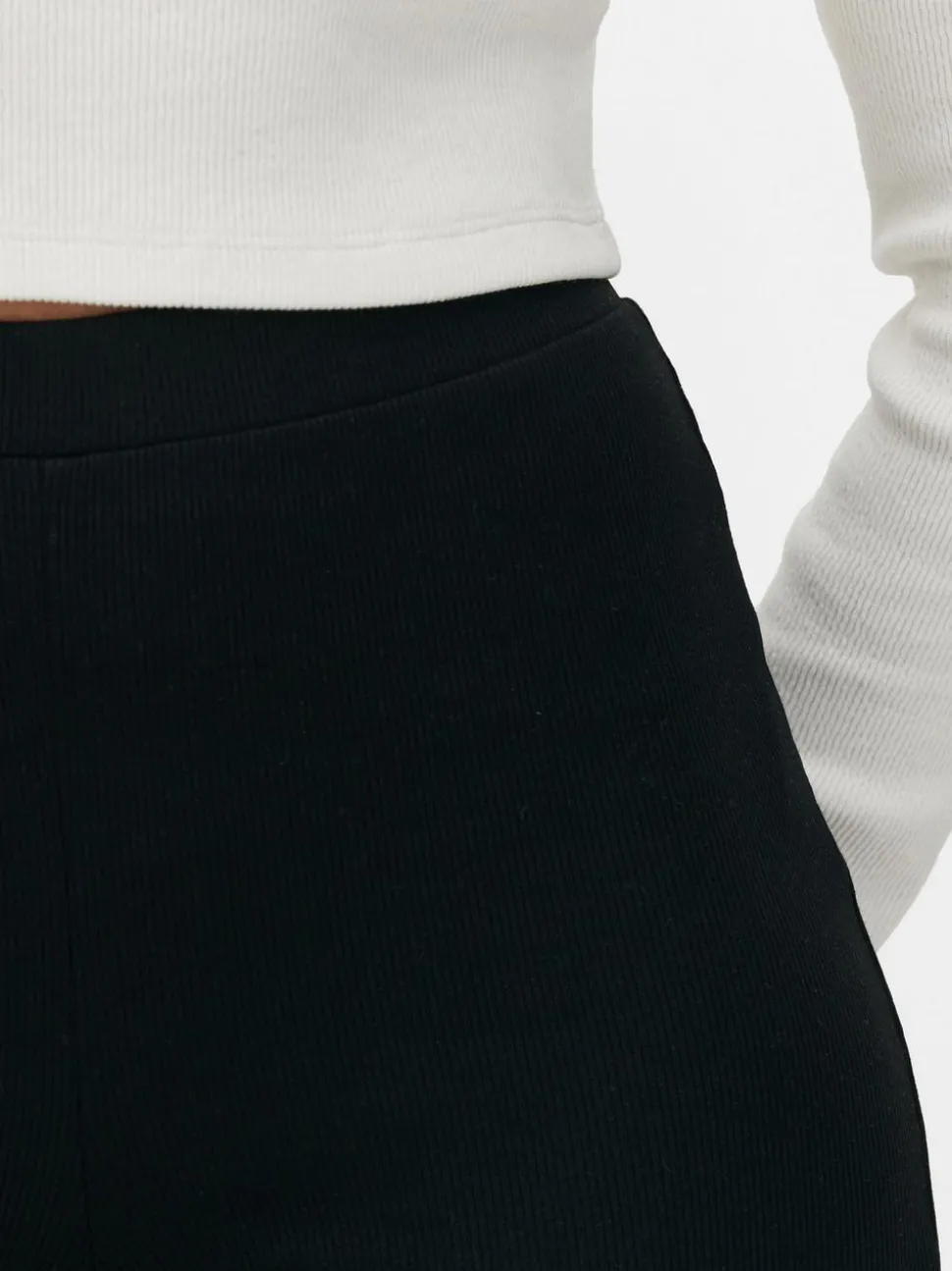 Prążkowane Legginsy z poszerzanymi nogawkami