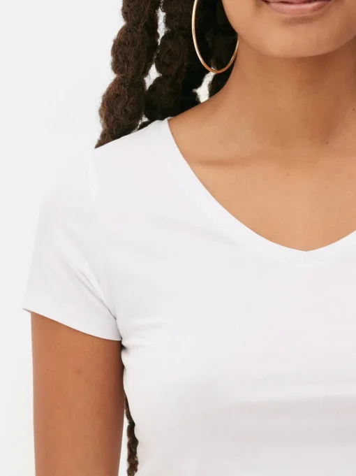 Rozciągliwy T-shirt z dekoltem w serek