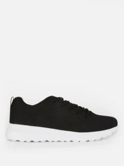 Sznurowane buty sportowe