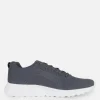 Sznurowane buty sportowe