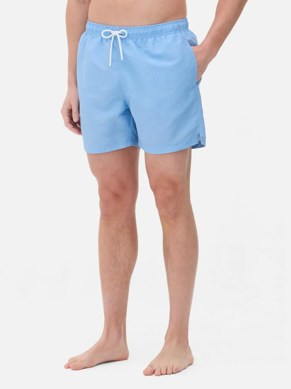 Szorty kąpielowe w zygzaki