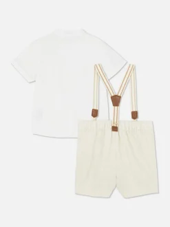 T-shirt i szorty z szelkami, komplet