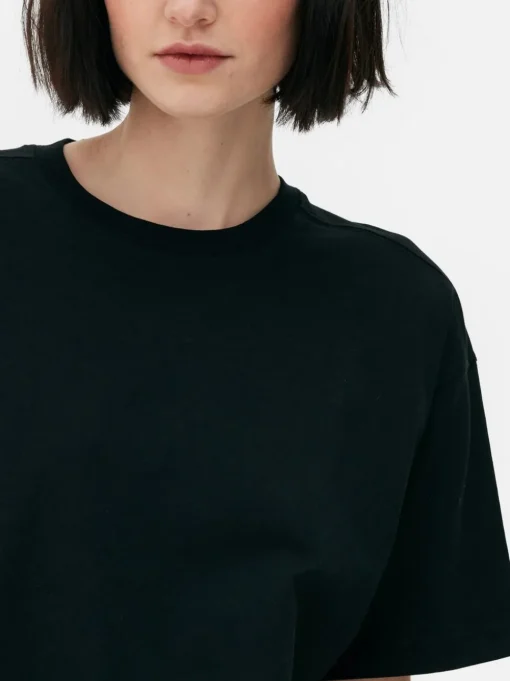 T-shirt o kwadratowym kroju
