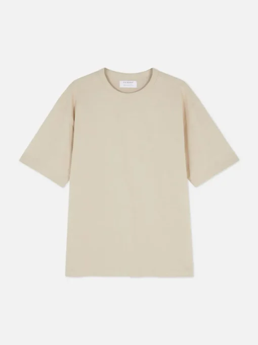 T-shirt o luźnym kroju