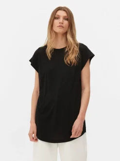 T-shirt o wydłużonym kroju Essential