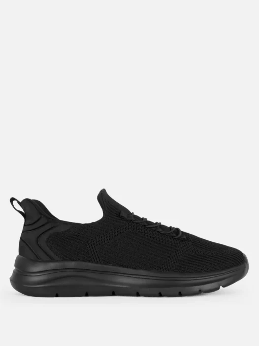 Wsuwane buty sportowe z siateczki
