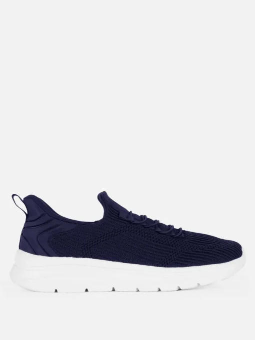 Wsuwane buty sportowe z siateczki