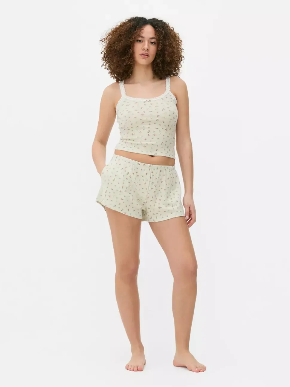 Ażurowy top od piżamy