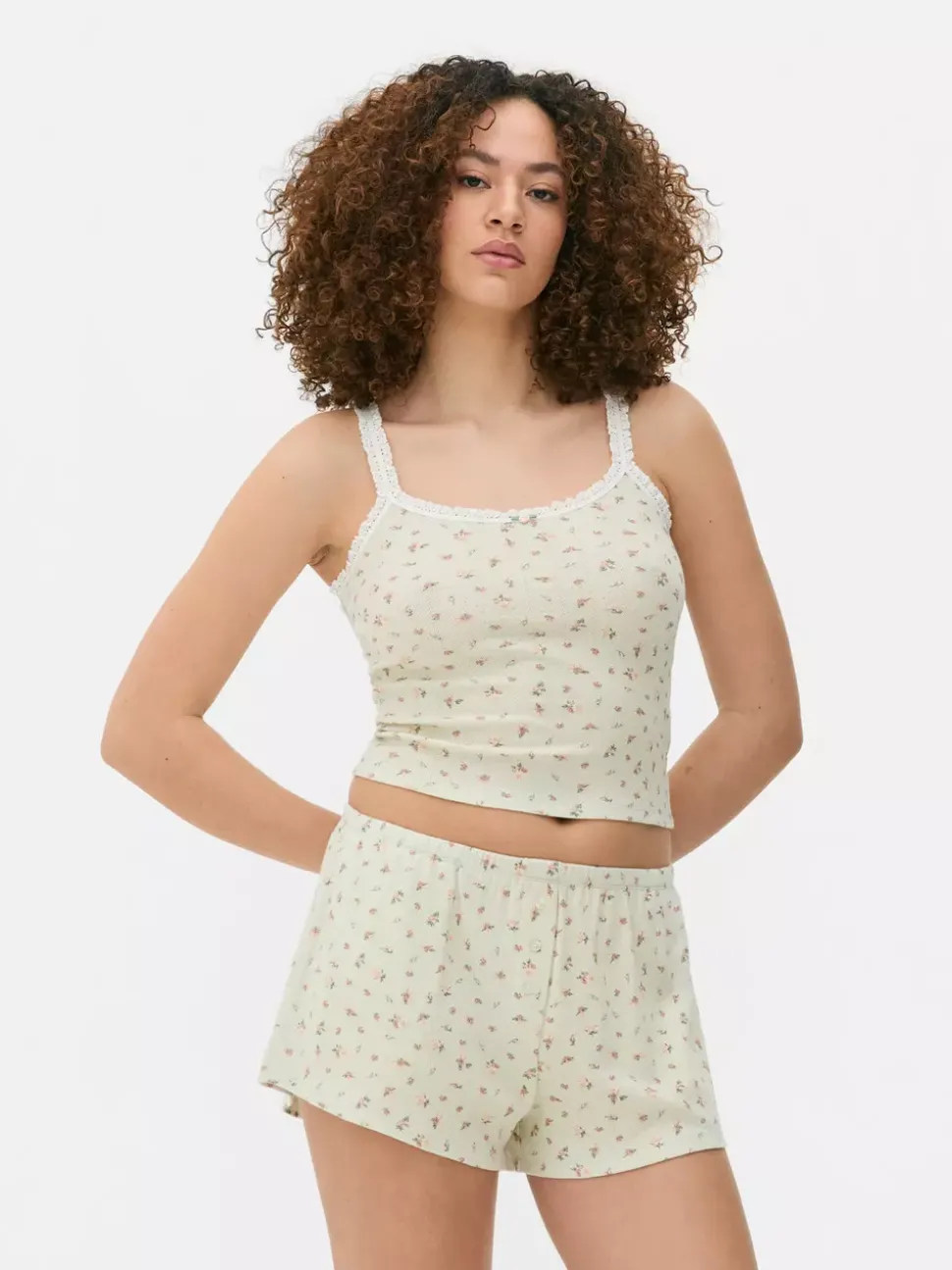 Ażurowy top od piżamy