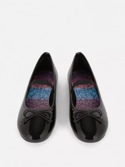 Baleriny ze sztucznej lakierowanej skóry