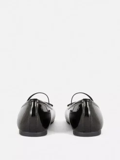 Baleriny ze sztucznej lakierowanej skóry