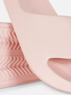 Bezszwowe klapki basenowe