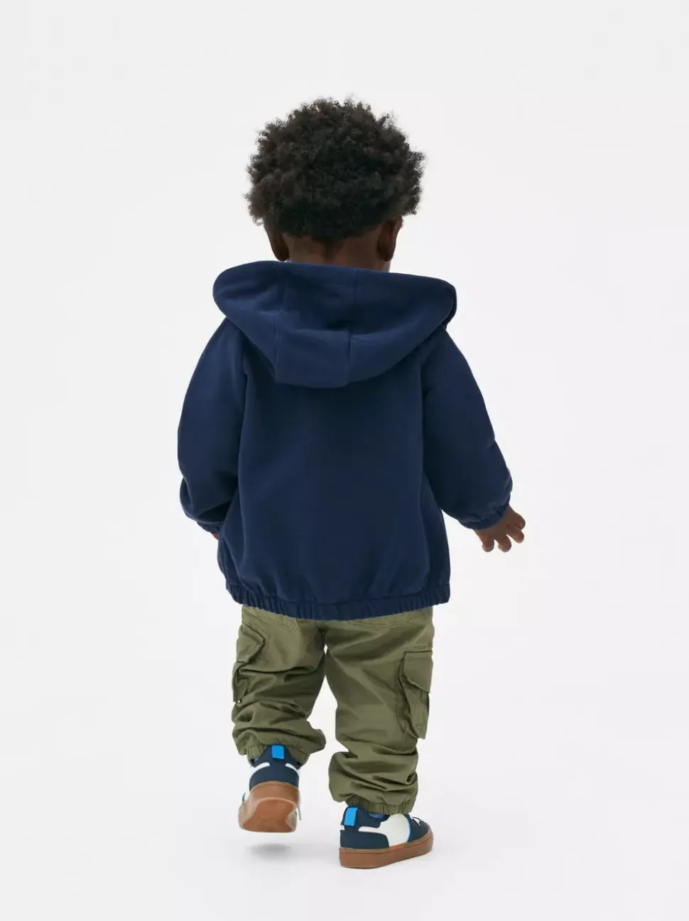 Bluza z kapturem zapinana na zamek