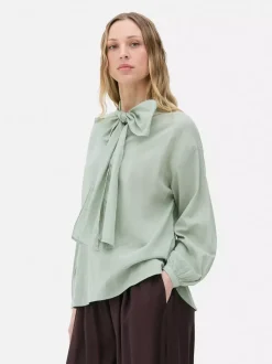 Bluzka z wiązaną kokardą The Edit