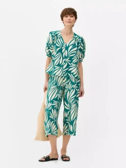 Bluzka ze wzorem w liście