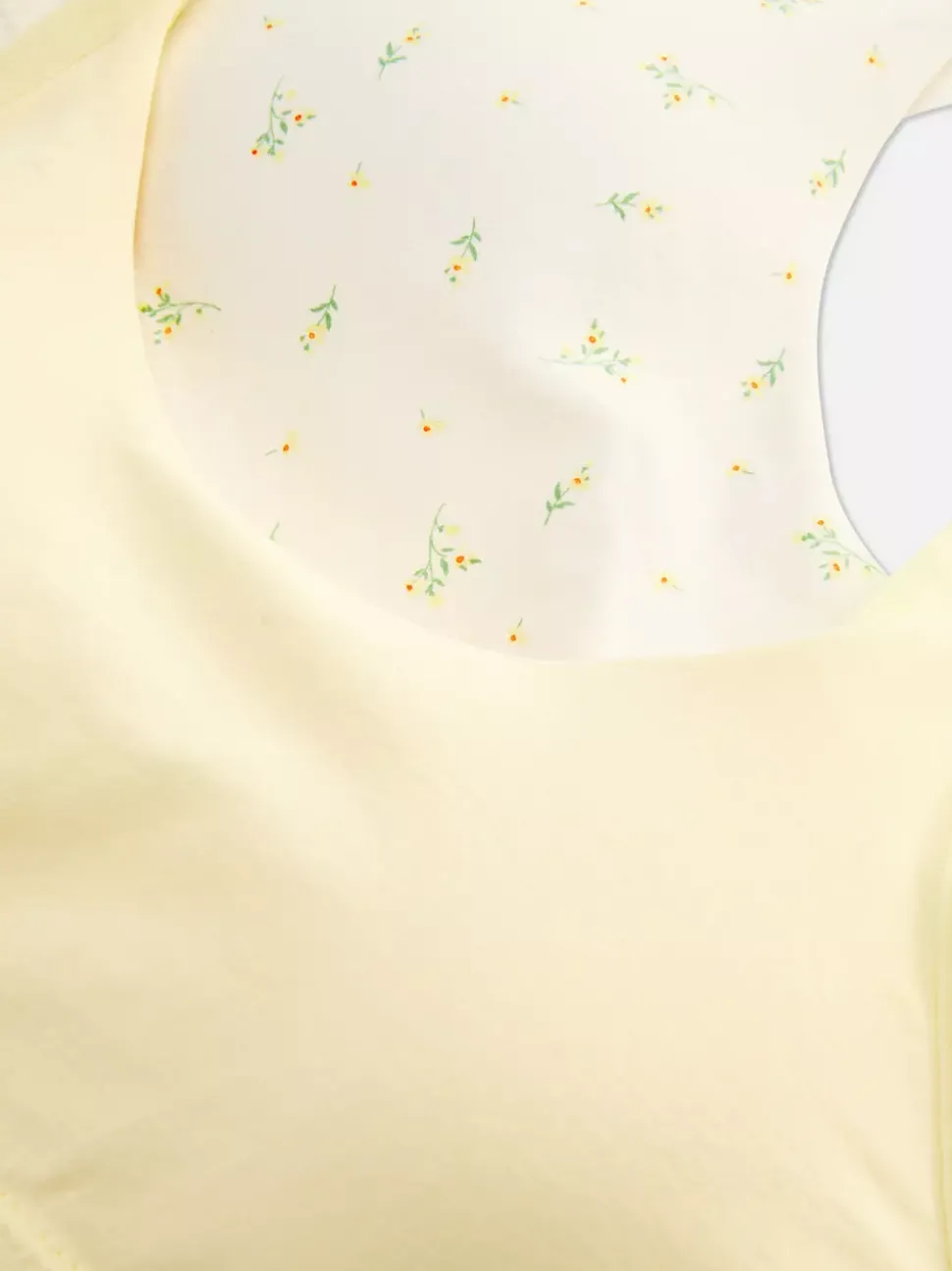 Braletki z głębokim dekoltem, 2 pary