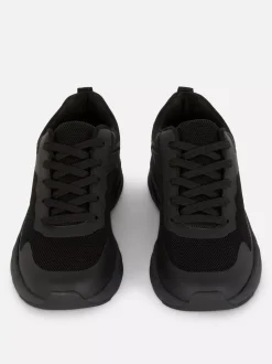 Buty sportowe na grubej podeszwie ze wstawkami