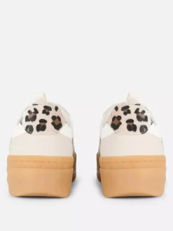 Buty sportowe na platformie Paula Echevarría