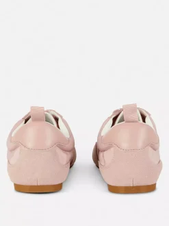 Buty sportowe z niską cholewką