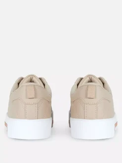 Buty sportowe z niską cholewką i strasem