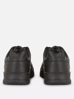 Buty sportowe z niską cholewką i panelami